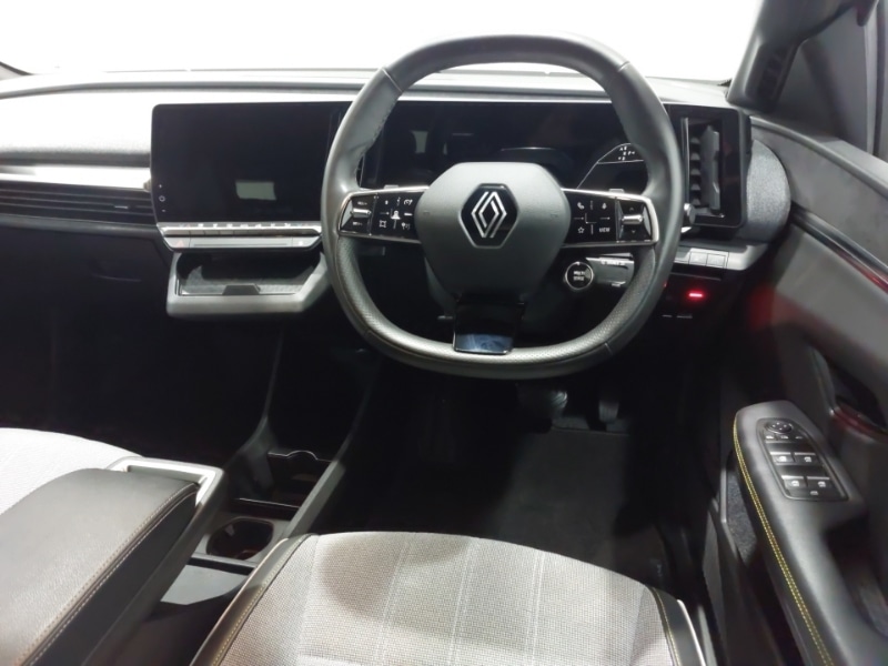 Used Renault Megane E Tech 2023 for sale - 77162639: Photo 7