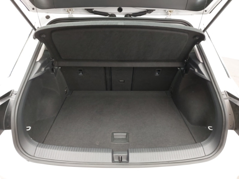 Used Volkswagen T-Roc 2022 for sale - 76708308: Photo 8