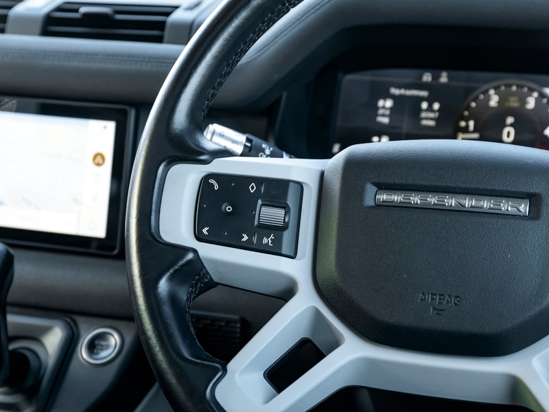 Used Land Rover Defender 2020 for sale - 76378759: Photo 11