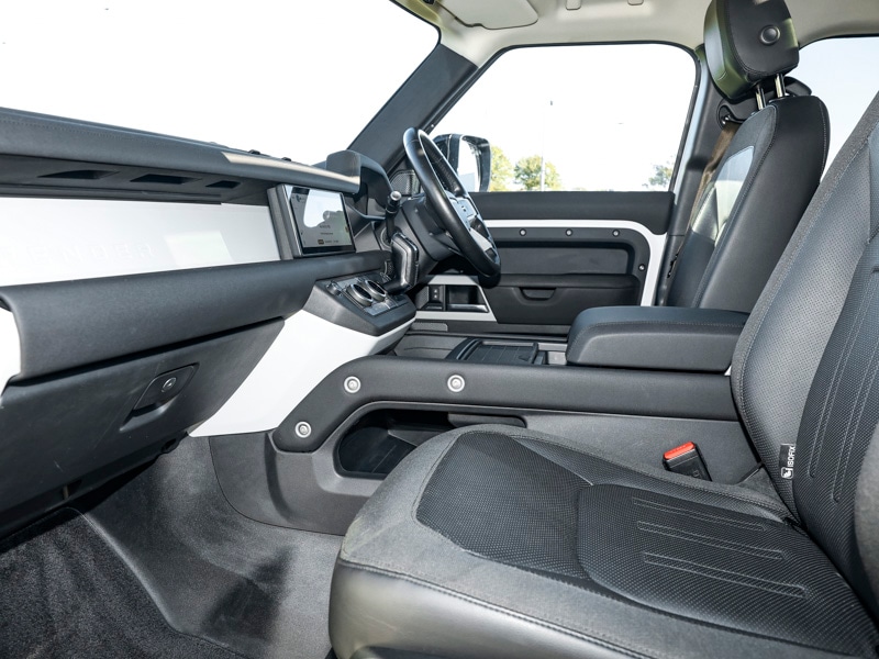 Used Land Rover Defender 2020 for sale - 76378759: Photo 5