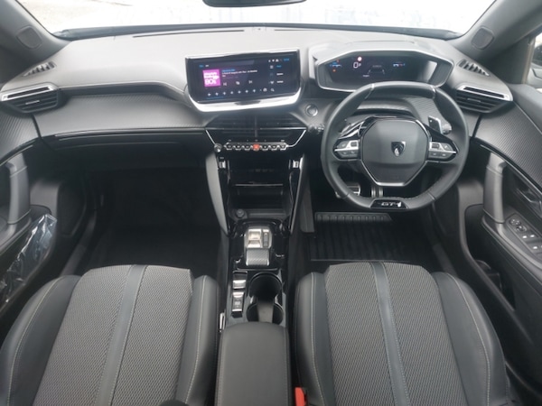 Used Peugeot 2008 2024 for sale - 76306056: Photo 2