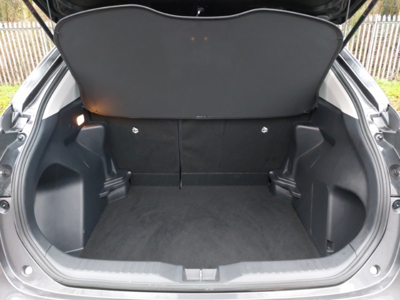 Used Toyota Yaris Cross 2022 for sale - 76983668: Photo 8