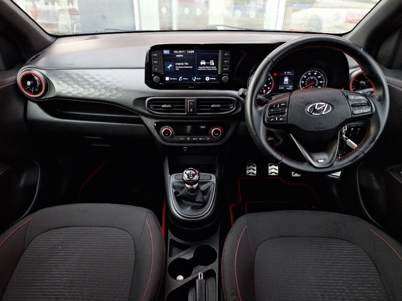 Used Hyundai i10 2023 for sale - 76451612: Photo 2