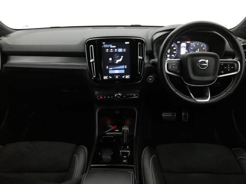 Used Volvo XC40 2020 for sale - 76704887: Photo 2