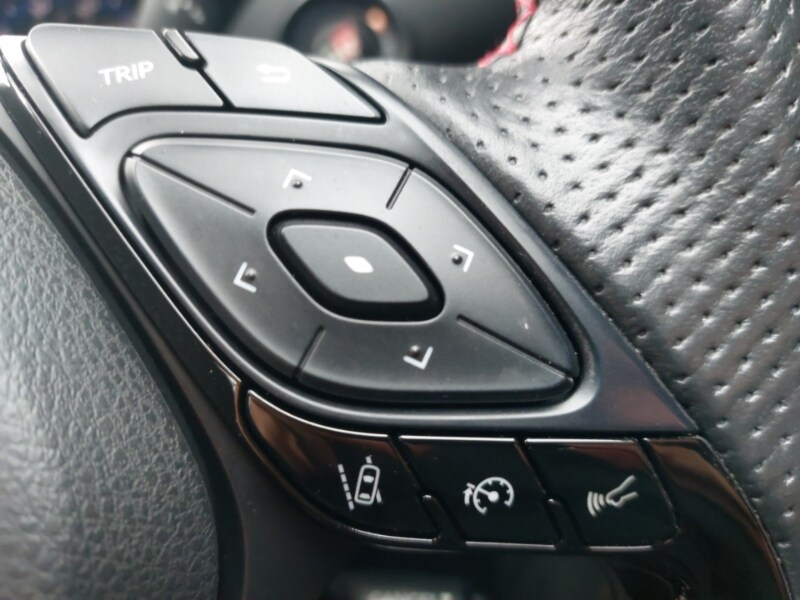 Used Toyota C-HR 2023 for sale - 77531398: Photo 12