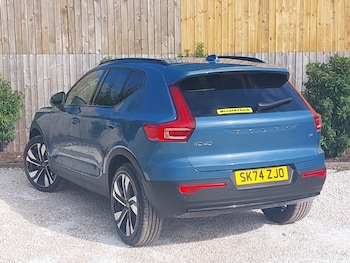 Used Volvo XC40 2024 for sale - 75599282: Photo