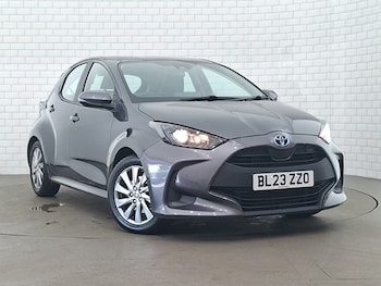 Used Toyota Yaris 2023 for sale - 79152759: Photo