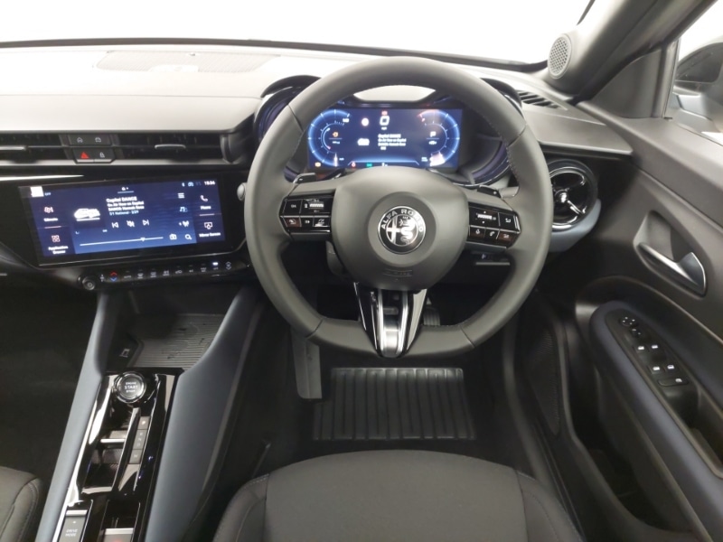 Used Alfa Romeo Junior 2025 for sale - 77767651: Photo 7