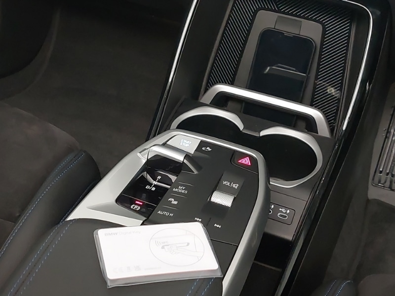 Used BMW iX1 2023 for sale - 76335469: Photo 10