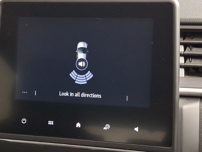 Used Renault Captur 2023 for sale - 77424034: Photo 12