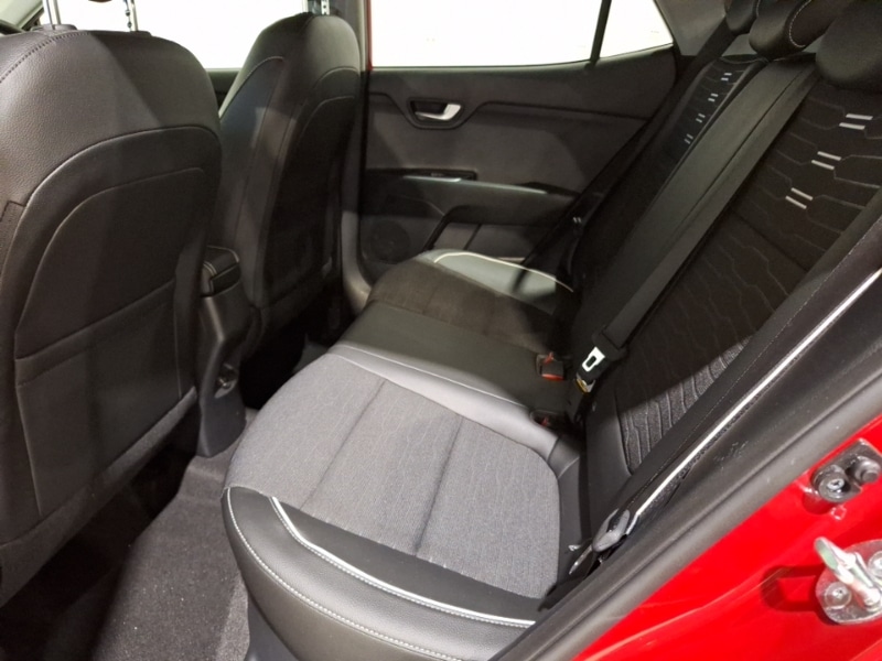 Used Kia Stonic 2023 for sale - 76523913: Photo 6