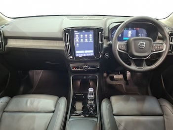 Used Volvo XC40 2025 for sale - 79610441: Photo