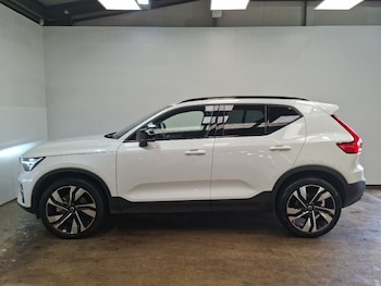 Used Volvo XC40 2025 for sale - 79610441: Photo