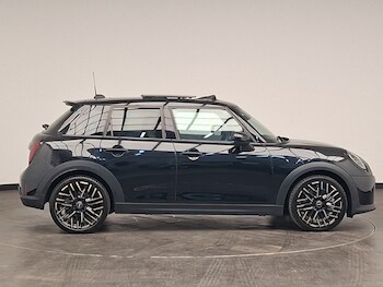 Used MINI Cooper 2025 for sale - 79247057: Photo