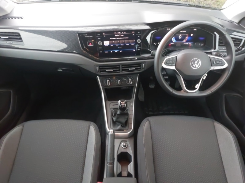 Used Volkswagen Polo 2024 for sale - 77645322: Photo 2