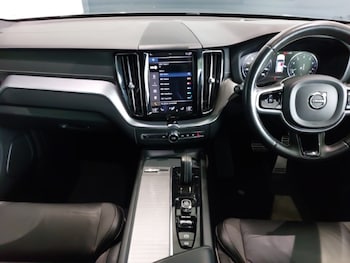 Used Volvo XC60 2020 for sale - 76928806: Photo