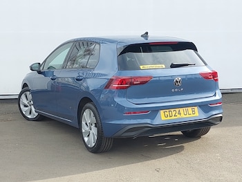 Used Volkswagen Golf 2024 for sale - 78164716: Photo