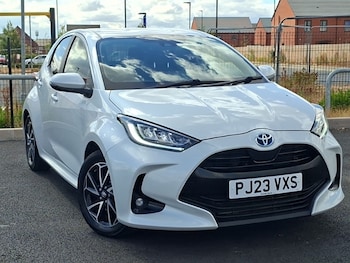 Used Toyota Yaris 2023 for sale - 79432403: Photo
