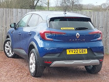 Used Renault Captur 2022 for sale - 78216180: Photo