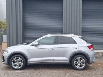 Used Volkswagen T-Roc 2022 for sale - 77184739: Photo