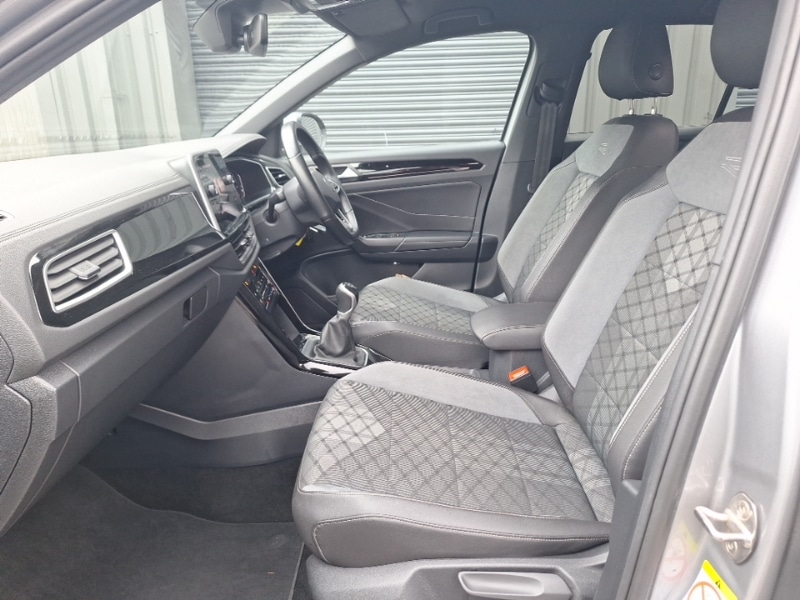 Used Volkswagen T-Roc 2022 for sale - 77184739: Photo 5