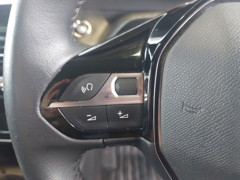 Used Peugeot 2008 2022 for sale - 76749495: Photo 10