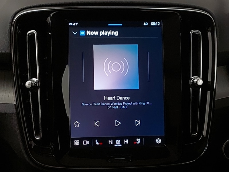 Used Volvo XC40 2024 for sale - 76472037: Photo 11