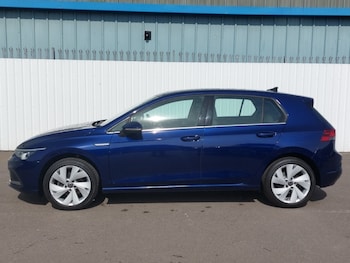 Used Volkswagen Golf 2020 for sale - 78928109: Photo