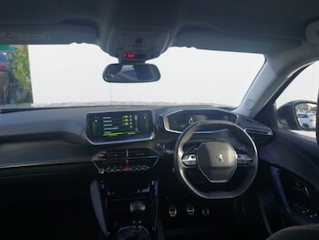 Used Peugeot 2008 2022 for sale - 76778540: Photo