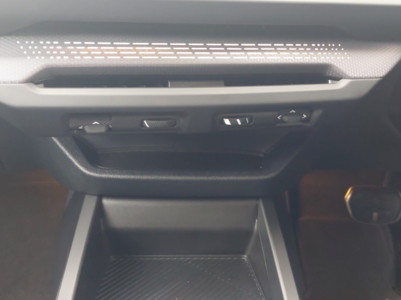 Used BMW 1 Series 2025 for sale - 76310371: Photo 11