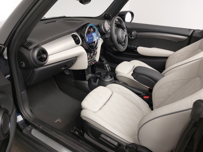 Used MINI Convertible 2023 for sale - 77312178: Photo 7