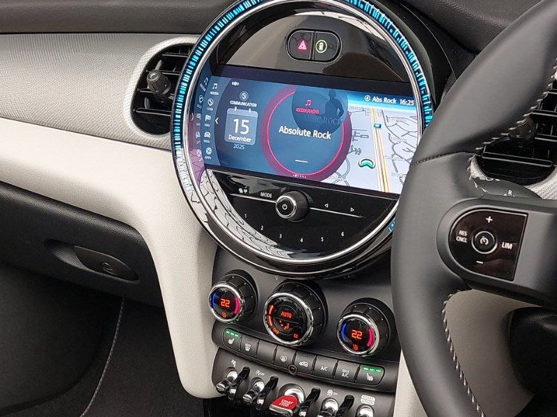 Used MINI Convertible 2023 for sale - 77312178: Photo 8