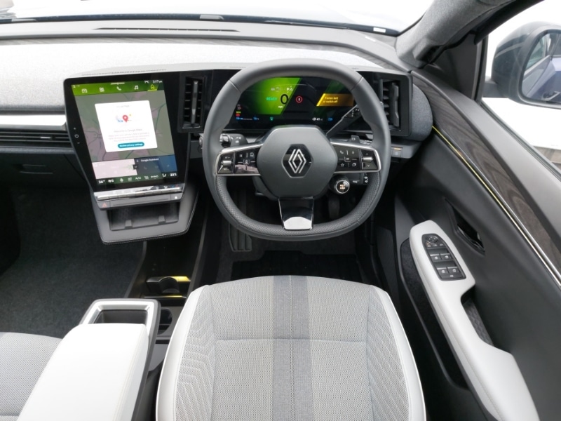 Used Renault Scenic E-Tech 2025 for sale - 77312075: Photo 11