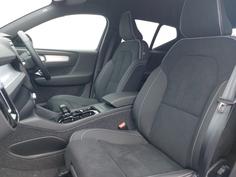 Used Volvo XC40 2025 for sale - 78074976: Photo 5