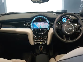 Used MINI Hatch 2023 for sale - 76709003: Photo