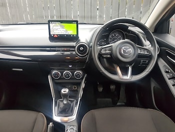 Used Mazda Mazda2 2022 for sale - 76194835: Photo 2