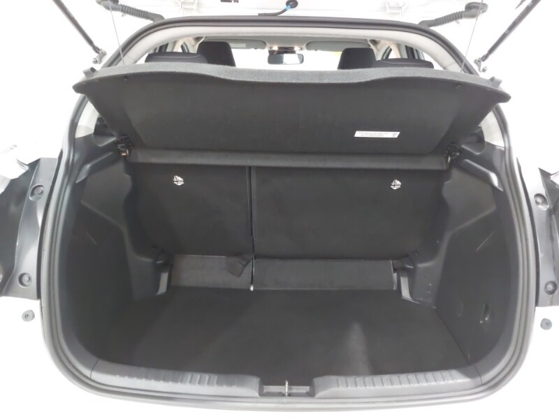 Used Toyota Yaris 2021 for sale - 76619536: Photo 8