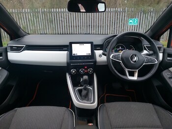 Used Renault Clio 2022 for sale - 77434468: Photo