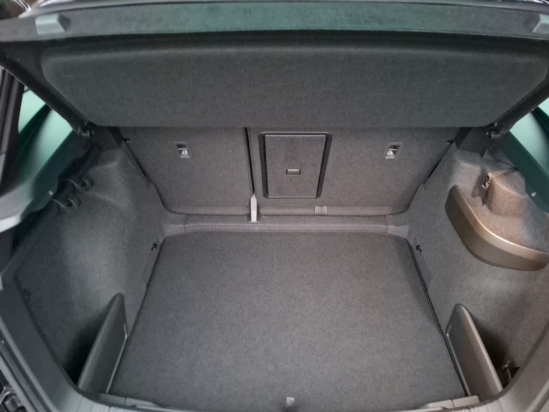 Used Skoda Karoq 2024 for sale - 76682815: Photo 8