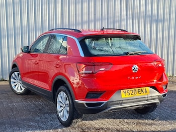 Used Volkswagen T-Roc 2020 for sale - 76639646: Photo
