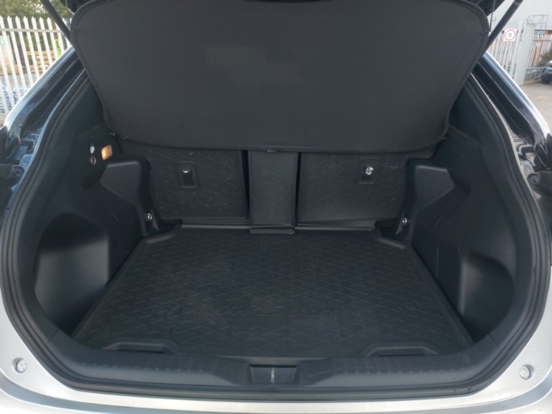 Used Toyota Yaris Cross 2022 for sale - 76816926: Photo 8