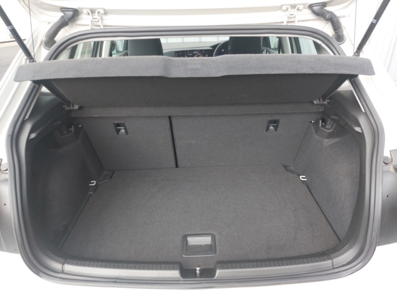 Used Volkswagen Polo 2023 for sale - 77174292: Photo 8