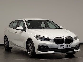 2021 - 116d SE 5dr