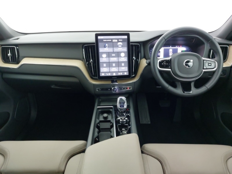 Used Volvo XC60 2025 for sale - 76537452: Photo 2