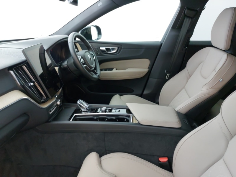 Used Volvo XC60 2025 for sale - 76537452: Photo 5