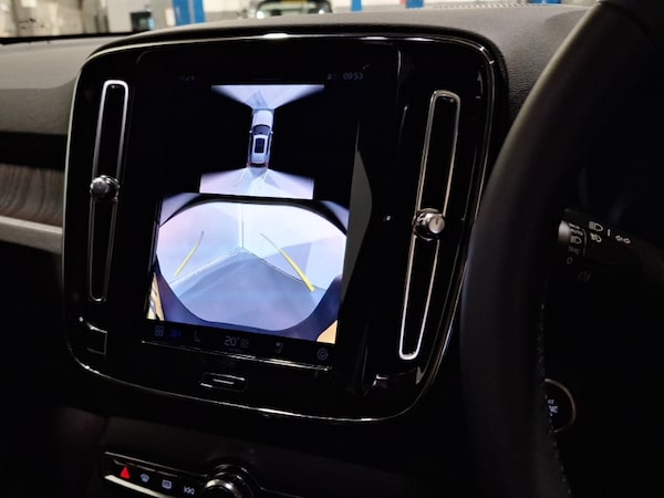 Used Volvo XC40 2024 for sale - 76335420: Photo 12