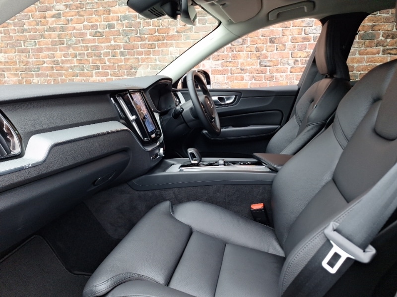 Used Volvo XC60 2023 for sale - 76107651: Photo 5