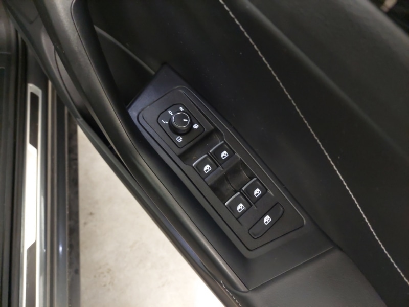 Used Volkswagen T-Roc 2025 for sale - 77277781: Photo 12