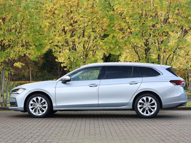 Used Skoda Superb 2024 for sale - 76583836: Photo 5
