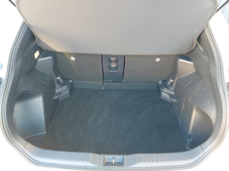 Used Toyota Yaris Cross 2022 for sale - 76700437: Photo 8